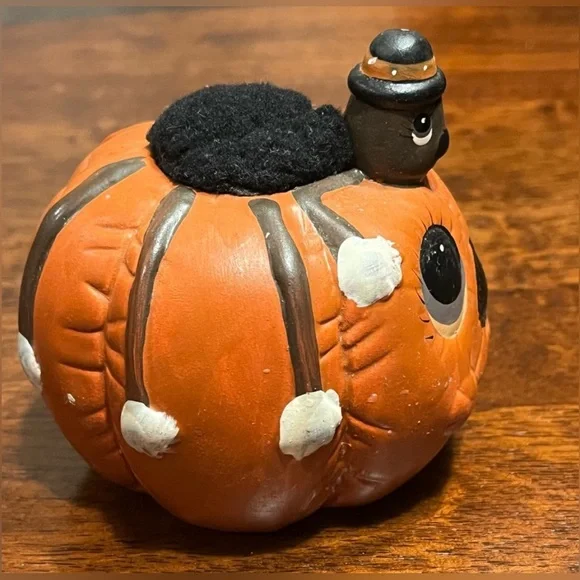 Vintage 1995 Scary Spider Pumpkin Halloween Decor - Picture 3 of 9